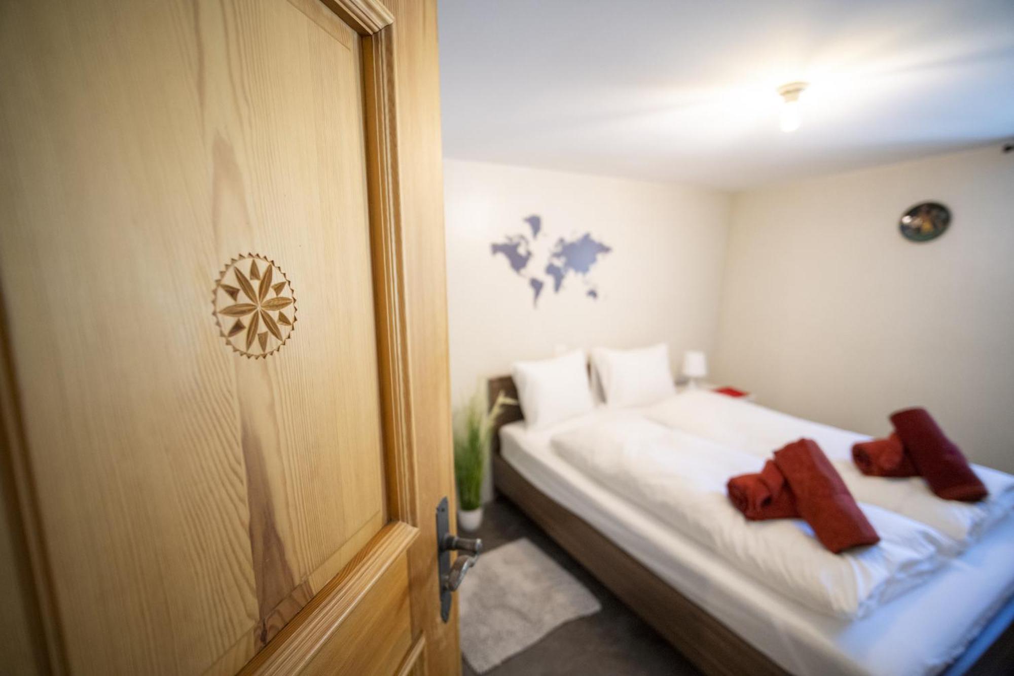 Chasa Muglin Ardez Apartment ภายนอก รูปภาพ